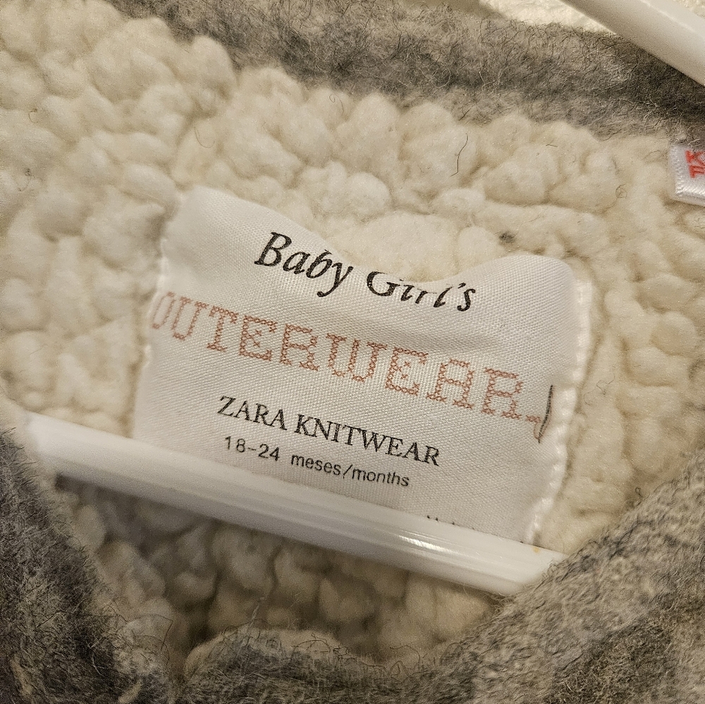 Zara Knitwear Sweater - Picture 4 of 4